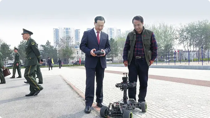 图片右