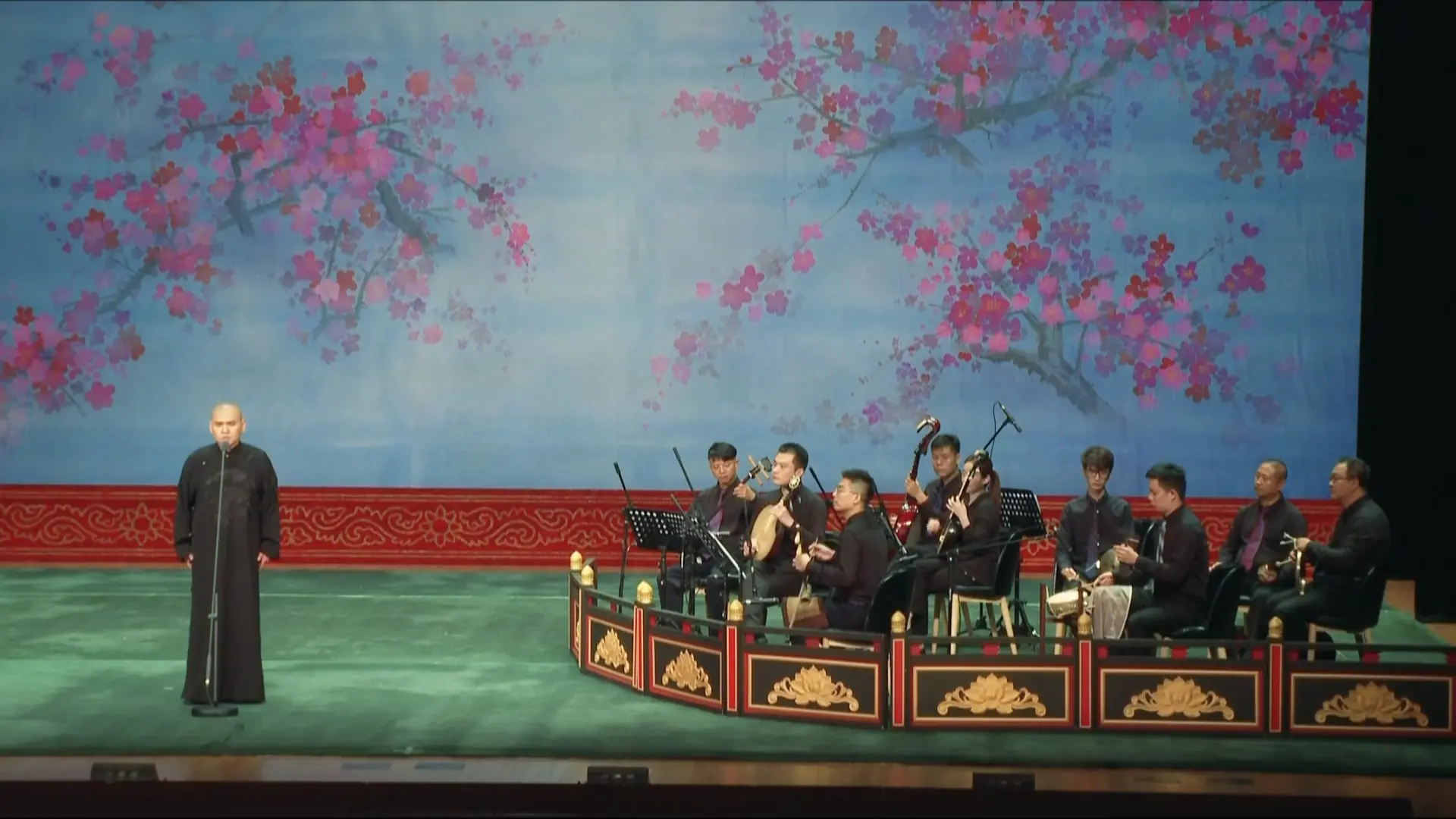 图片左